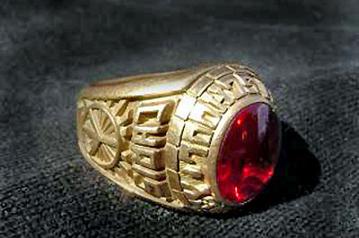 An image of a class ring.