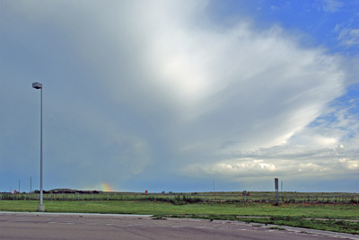 A photo of a thunderhead.