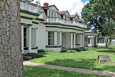 A photographic image of the officers' quarters at Fort Stanton, New Mexico.