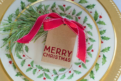 A photographic image of a Christmas plate.